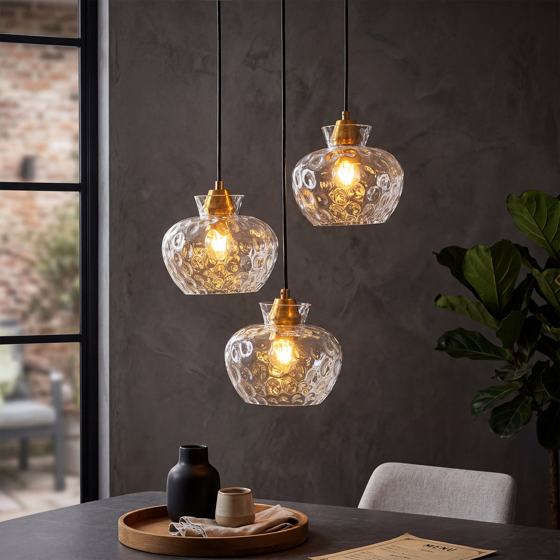 152 cm Tribesigns 3-lichts pendellamp met geribbeld glas en E27 fitting, in hoogte verstelbare vintage hanglamp voor eettafel, keuken en woonkamer [Energieklasse E]